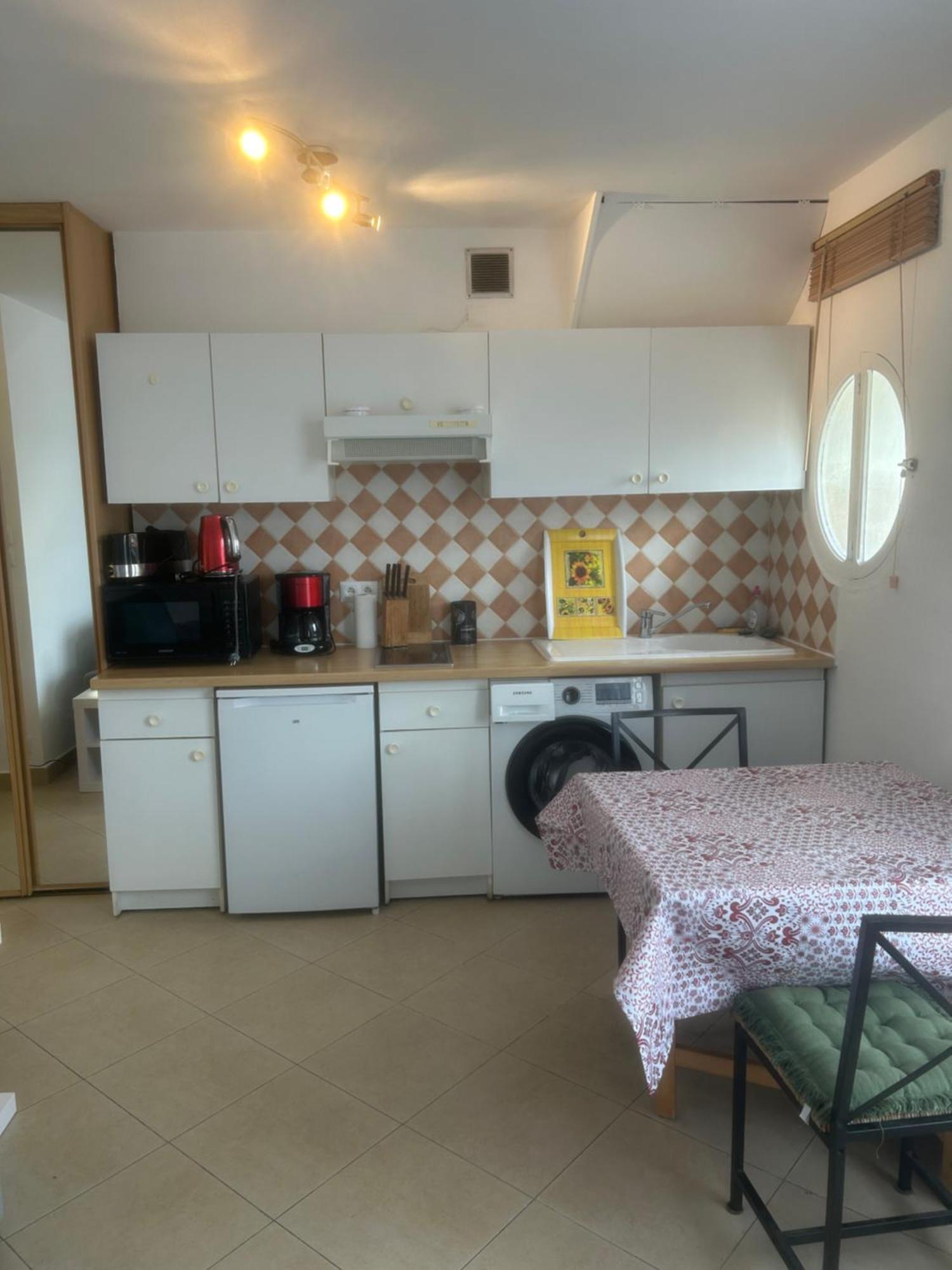 Appartement Centre Du Village Cassis Exteriör bild